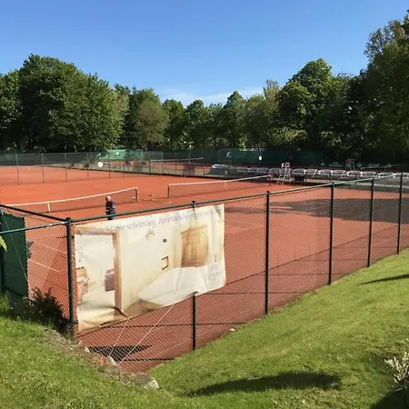 Waldblick - - Schwimmbad Und Sauna باد هازبرغ